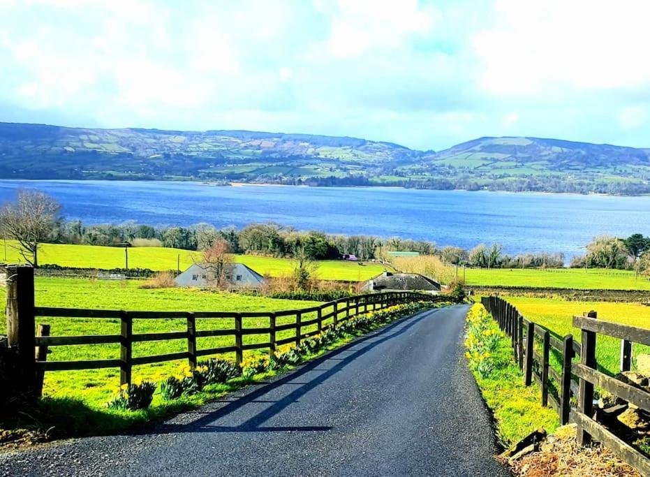 Cosy Self Contained Cottage With Stunning Views คิลลาโล ภายนอก รูปภาพ